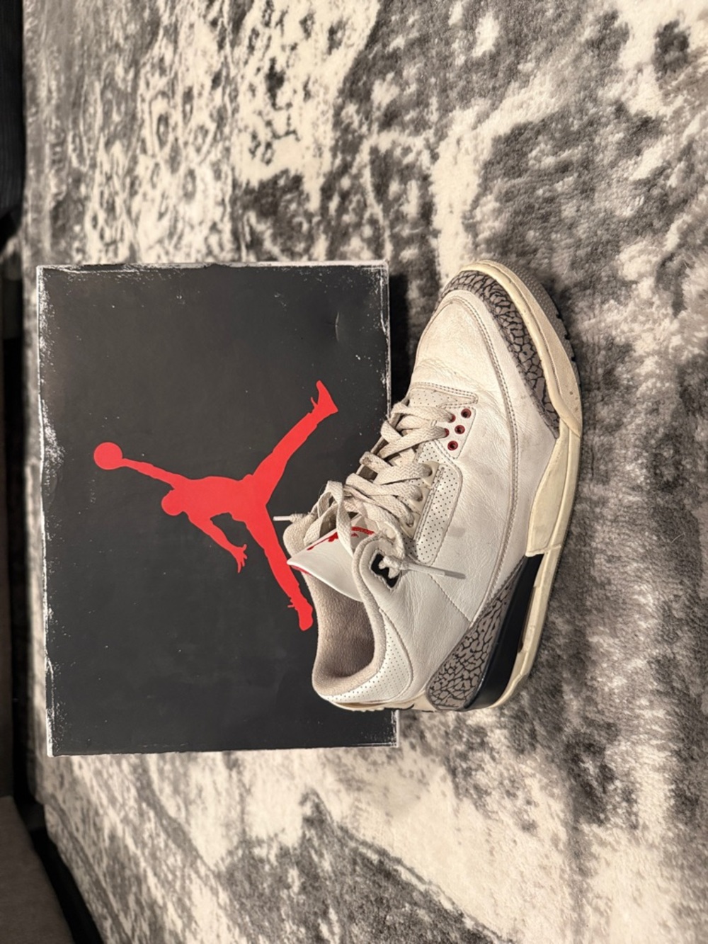 Nike Air Jordan 3 Men’s Sneakers - Off-White/Gray/Black